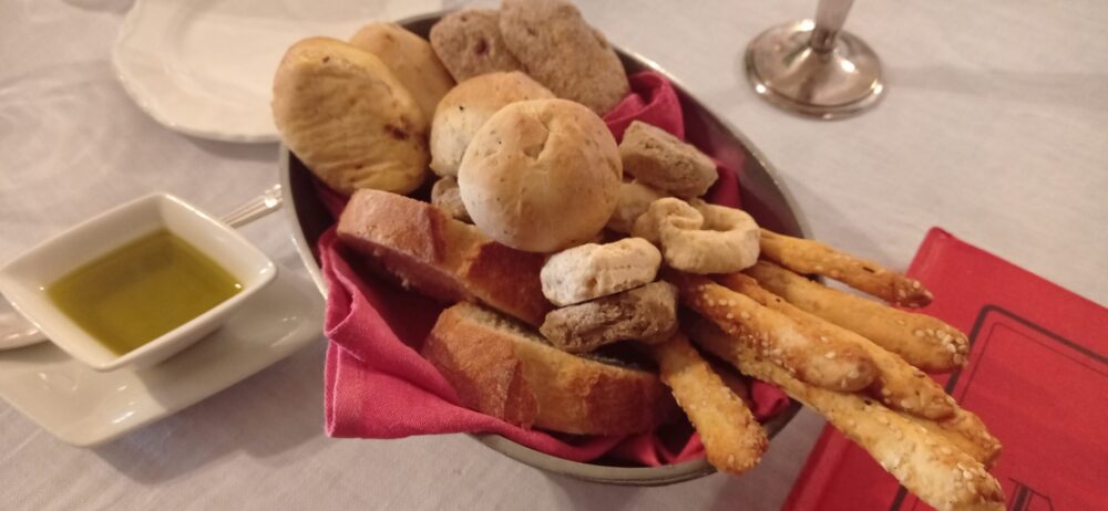 Il Poeta Contadino - Pane, grissini e taralli