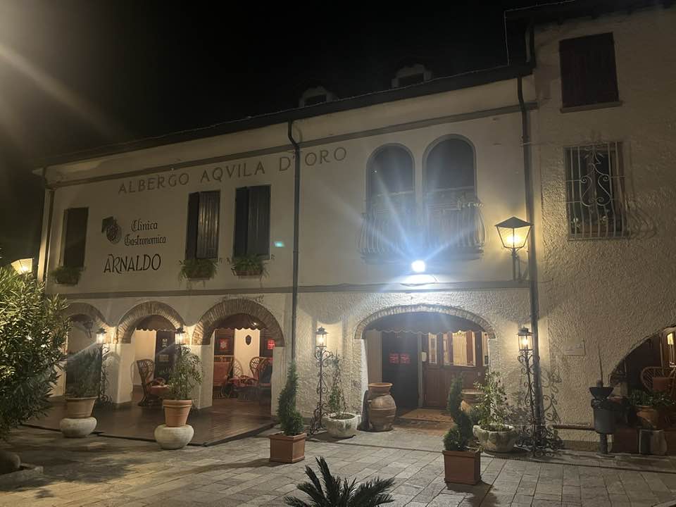 Clinica Gastronomica Arnaldo - l'esterno di arnaldo