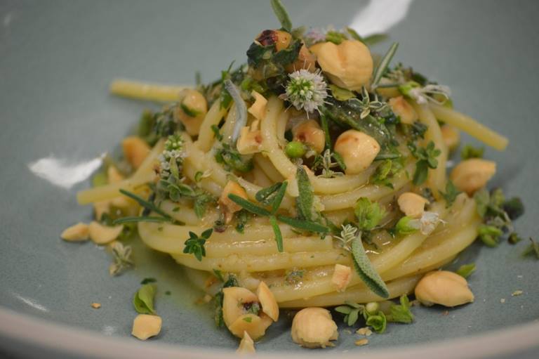 Spaghetti con la colatura di alici di Cetara: la ricetta dei cetaresi