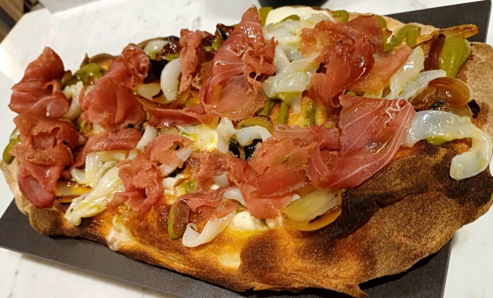 Pizza in pala – Seppie Nocerine