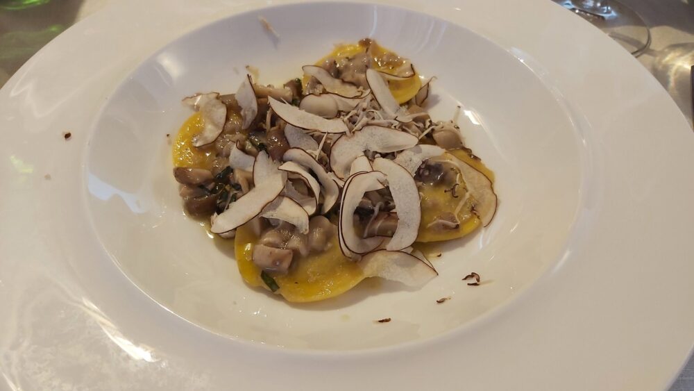 Locanda de foris – bottoni ai funghi porcini