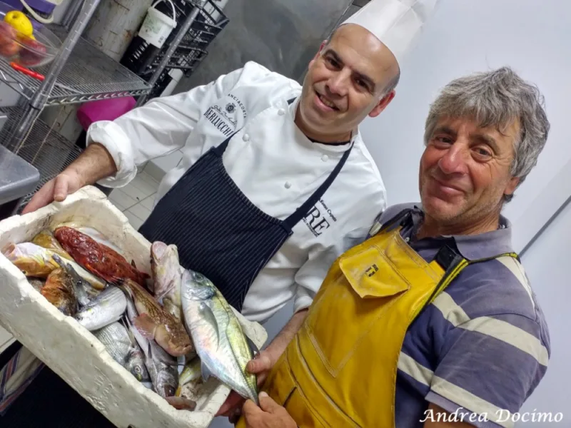 Taverna del Capitano a Marina del Cantone, Nerano NA. Alfonso Caputo ed il suo pescatore di fiducia