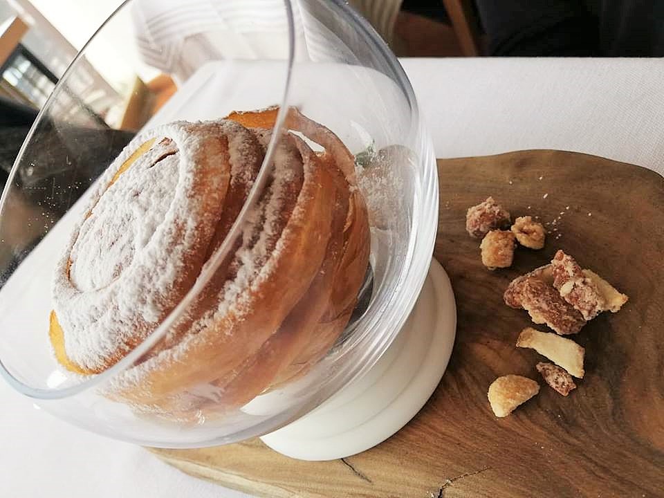DA SALVATORE - Gabbia croccante con gelato al cioccolato e pralinato