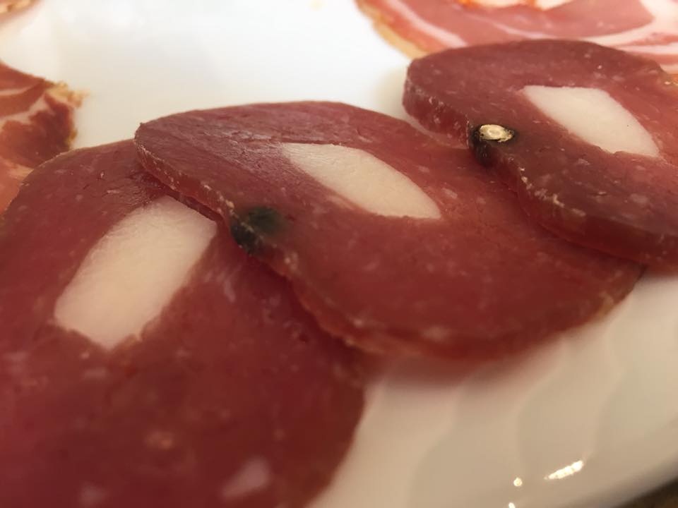 En Gioi, Agrilocanda cilentana - i salumi di Raffaello Palladino