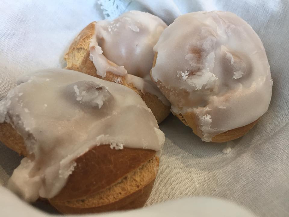 Anginetti cilentani, tipici tarallini con naspro aromatizzato al limone