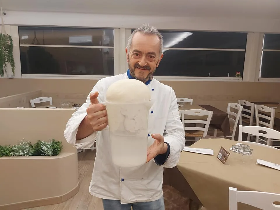 Pizzeria L'Oro di Napoli a Montecorvino Rovella