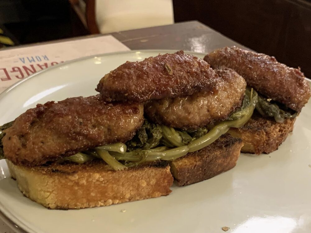 Supplizio Osteria via Bergamo, salsiccia e friarielli