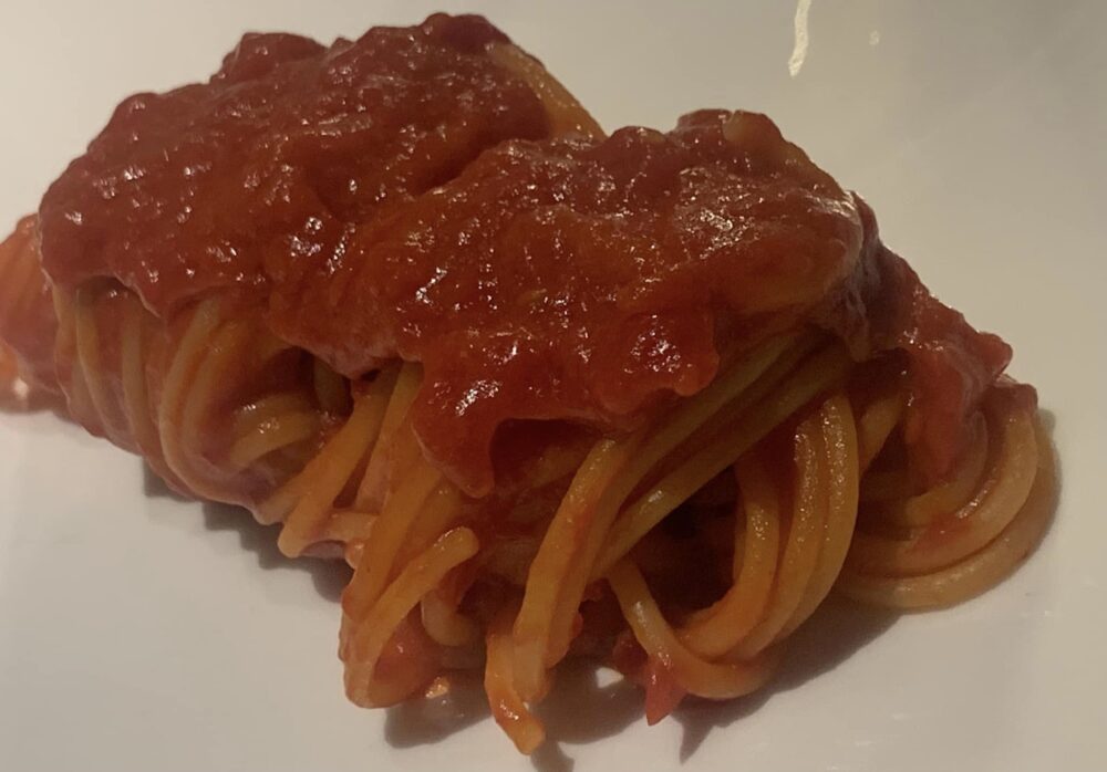 Casamare a Salerno, gli spaghetti al San Marzano secondo Raffaele Vitale