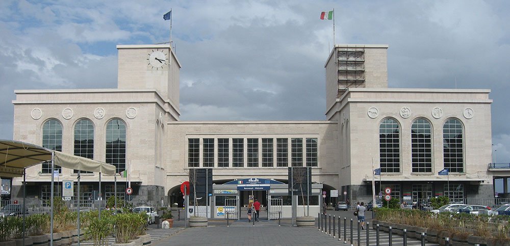 Stazione-Marittima-Napoli