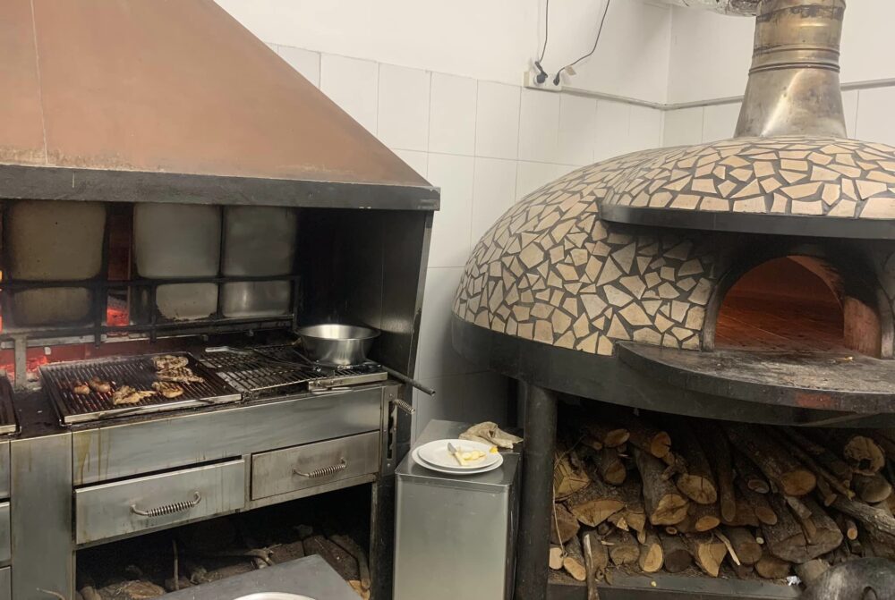 I Sapori del Cilento a Ostigliano, griglia e forno per la pizza