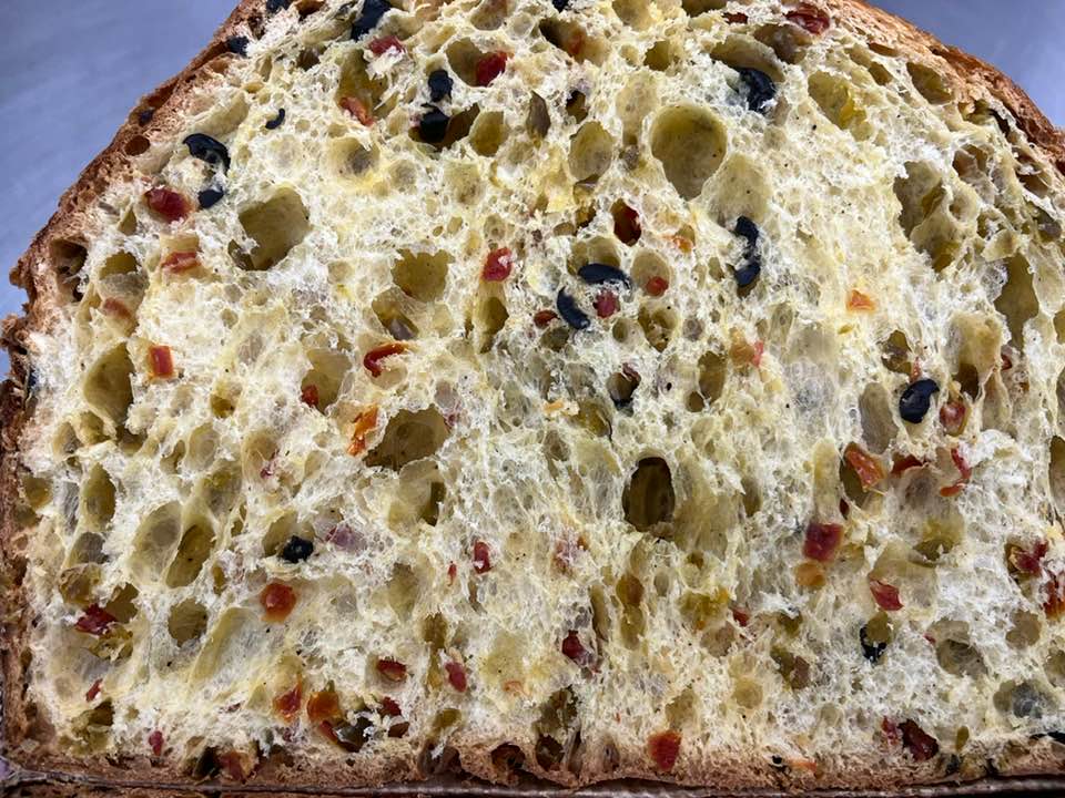 Il panforte cilentano della pasticceria la Ruota - panettone salato vegetariano