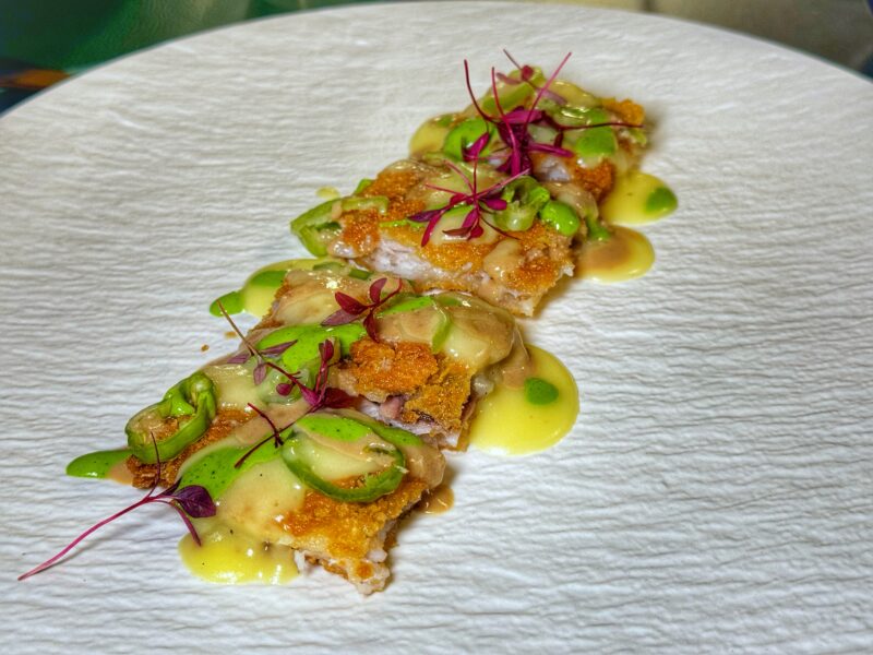 Cotoletta di Cernia croccante con crema di patate, fois grass e friggitelli