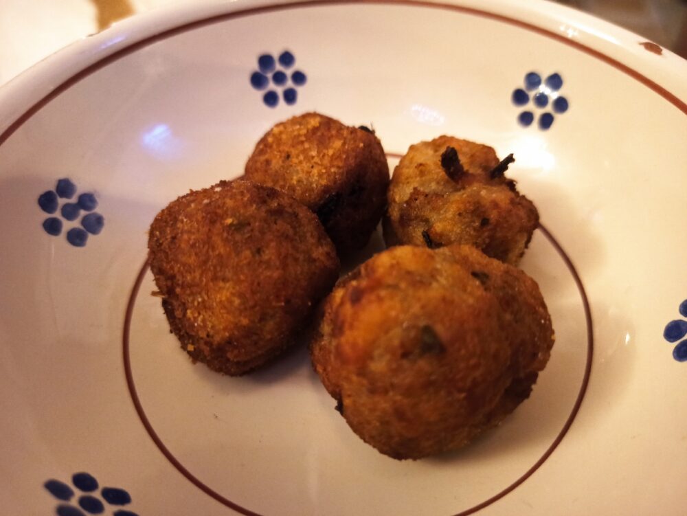 Marenuesciu, Antipasto - Polpette di Baccalà e Polpette di Polpo