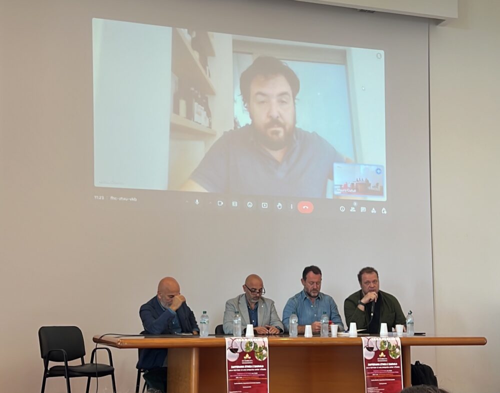 La conferenza