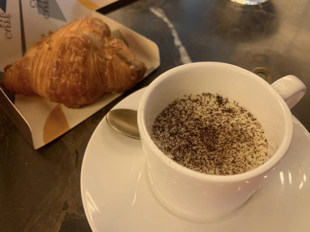 Ristorante Scatto a Torino, caffè e brioche