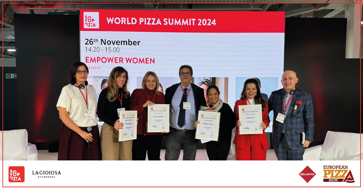 Barbara Guerra, Francesca Marotta, Roberta Esposito, Luciano Pignataro, Margarita A. Forés, Camila Prado, Albert Sapere durante il World Pizza Summit 2024