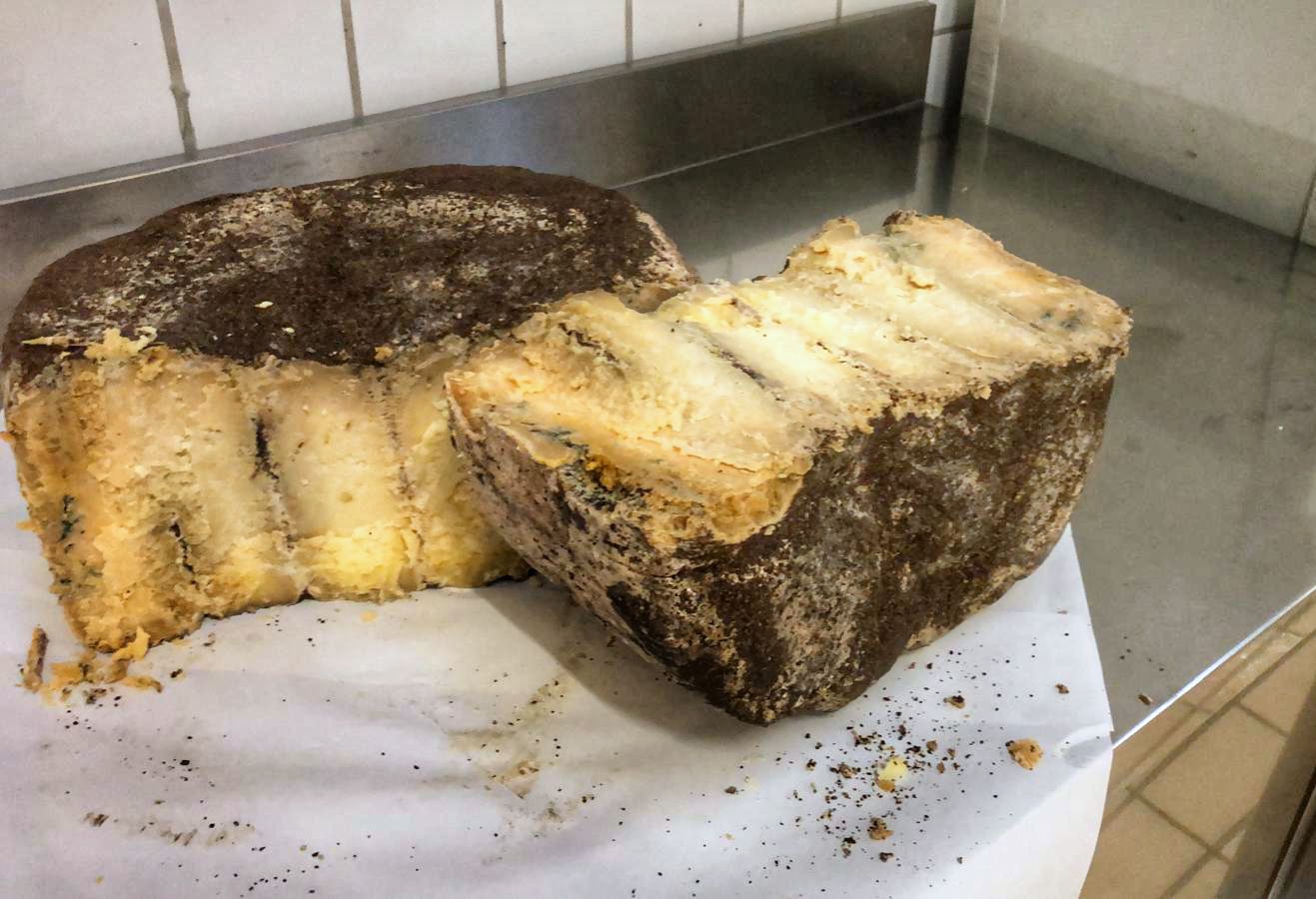 Tomaccia di Bufala ai frutti rossi di Paolo Amato del caseificio Aurora