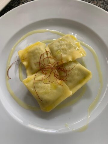 Come si fanno i ravioli con il cacioricotta di capra: la ricetta di Bianca Mucciolo